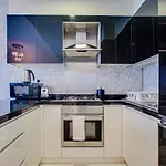 Remarkable Apartment In Downtown Near Dubai Mall
