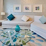 Remarkable Apartment In Downtown Near Dubai Mall