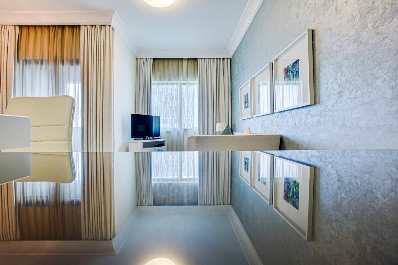 Apartment Remarkable In Downtown Near Mall Dubai