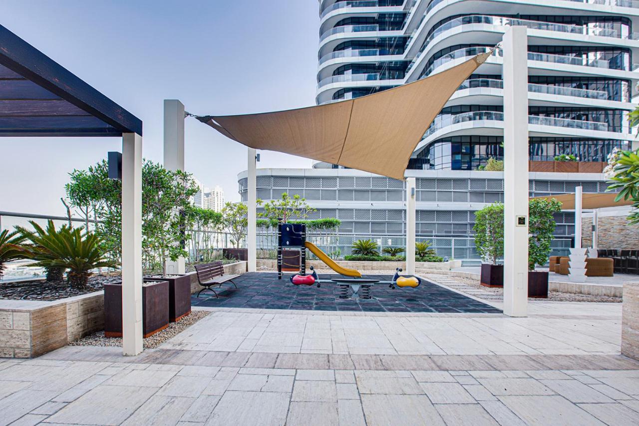 Remarkable In Downtown Near Mall Apartment
