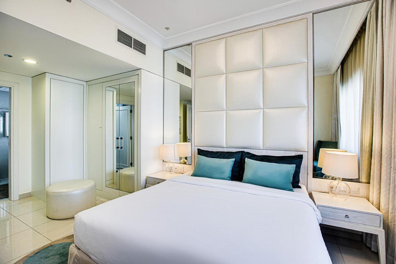 Remarkable In Downtown Near Mall Apartment